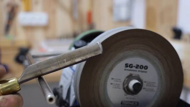 Заточка резцов для токарного станка по дереву на точиле "Тормек" смотреть онлайн