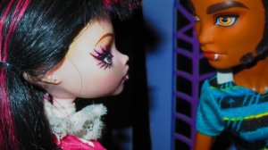 ЗАСТУКАЛ КЛЕО С ДРУГИМ! ВЫЗОВ-ПРИНЯТ! Cтоп моушен Монстер хай