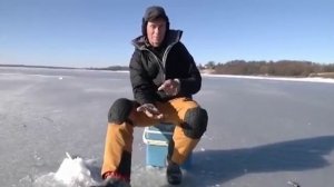 Зимняя рыбалка  Ловля на Рузе  Технология зимнего клева с Евгением Середой