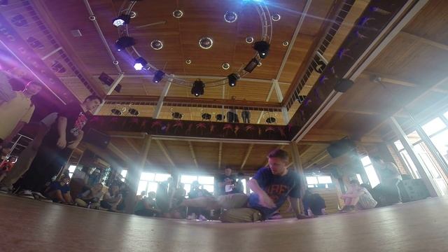 | Yeisk Dance | HIP-HOP 1х1 | Valek vs мальчик | смотреть онлайн