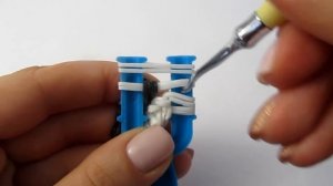 КОНЬКИ из резинок на рогатке без станка | Ice Skates Rainbow Loom Charm