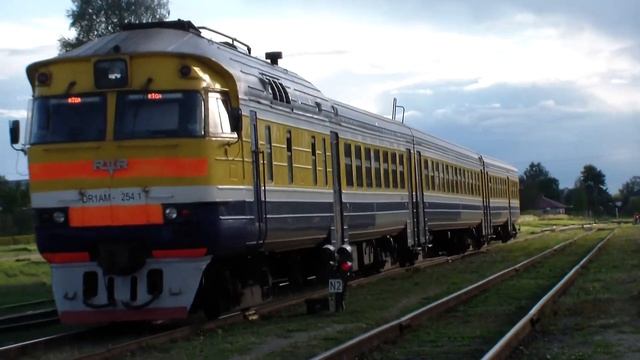 Atiet dīzeļvilciens Gulbene Rīga. смотреть онлайн