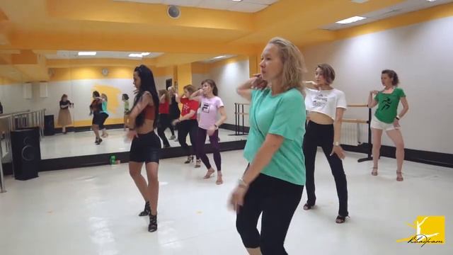 Баловнева Елена - Латина (соло девушкии) смотреть онлайн