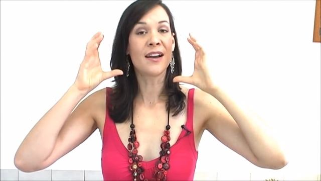 How To Sing In Tune - Three Simple Steps смотреть онлайн