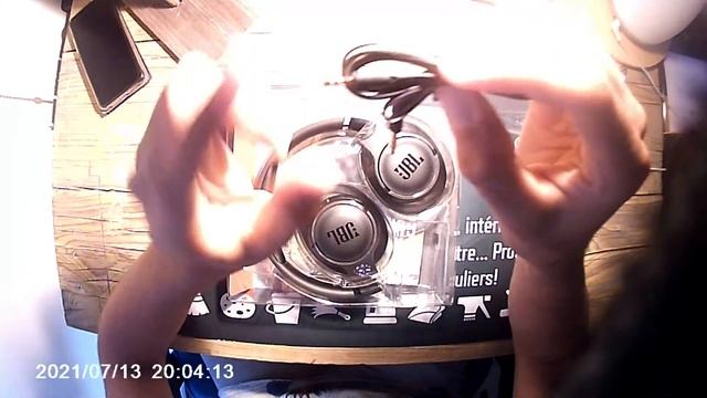 Unboxing Casque JBL TUNE750BTNC 2021 Au PRIX de***€ смотреть онлайн