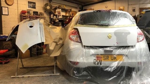 Copart Salvage Bargain Renault Clio Repair pt2 смотреть онлайн