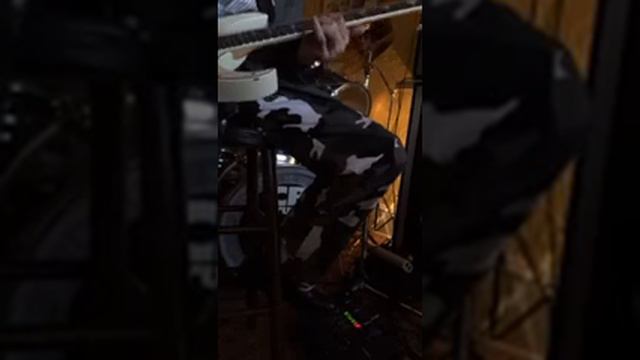 Brotha ADX: Guitar Hero Phase 2 смотреть онлайн