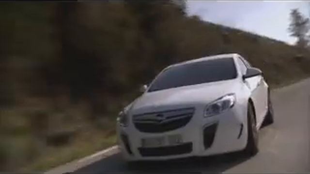OPEL Insignia OPC смотреть онлайн