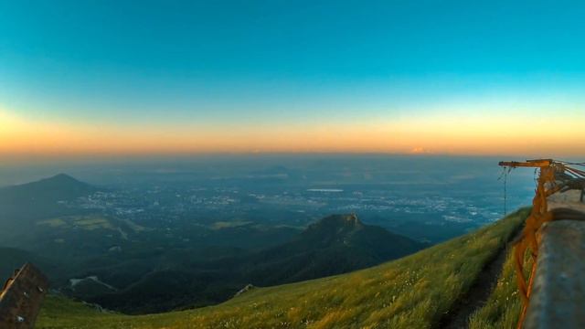 Таймлапс c Горы Бештау / Timelaps From The Mount Beshtau смотреть онлайн