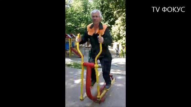 Николай, танцует и поёт любимую песню. Танец. Юмор. Прикол. КП УЗН. Киев. 2017. смотреть онлайн