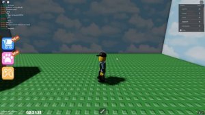 ЛОТКОВ БЕЖИТ из МАГАЗИНА ИГРУШЕК в РОБЛОКС!