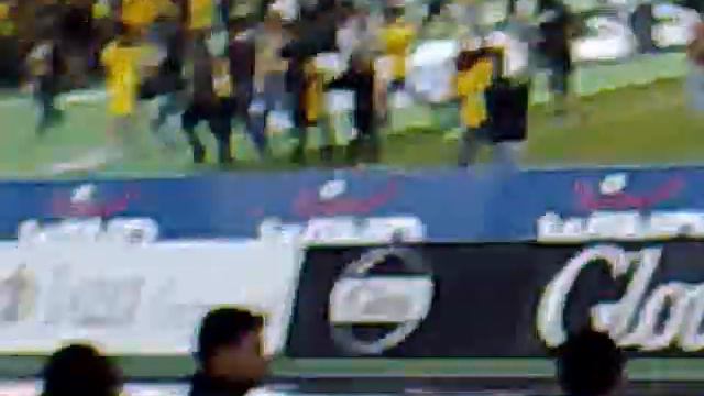 aek-asteras tripolis 2-0 20/4/2008 kataktisi protathlimatos kai kremaei ta papoutsia o akis zikos смотреть онлайн