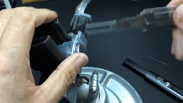 New Hu66 kwik decoder vs. Lishi Hu66 v3 tips & tricks (Audi A4 lock) смотреть онлайн