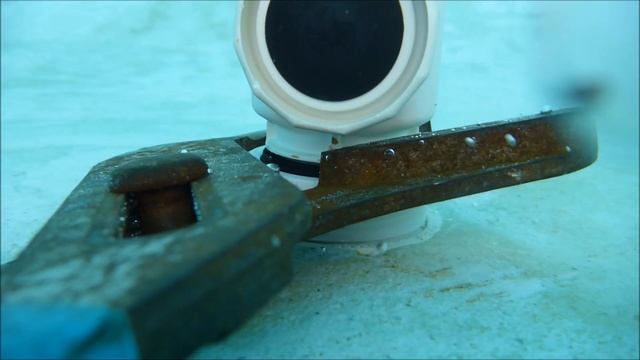 An Easy Trick to Remove a Polaris or Pentair Wall Fitting Without Breaking it Off in the Wall смотреть онлайн