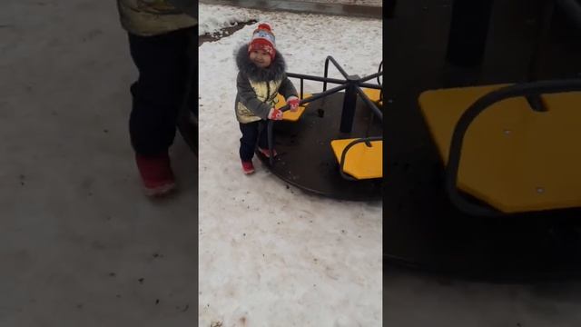 Учим скороговорки/танцуем/собираемся на охоту/гуляем на площадке смотреть онлайн