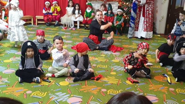 Сад Kinderly. Танец пиратов смотреть онлайн