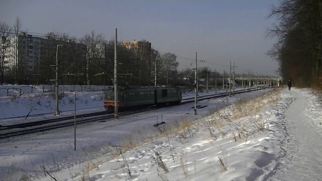 Электровоз ВЛ10-864 . Участок Клин - Стреглово . смотреть онлайн