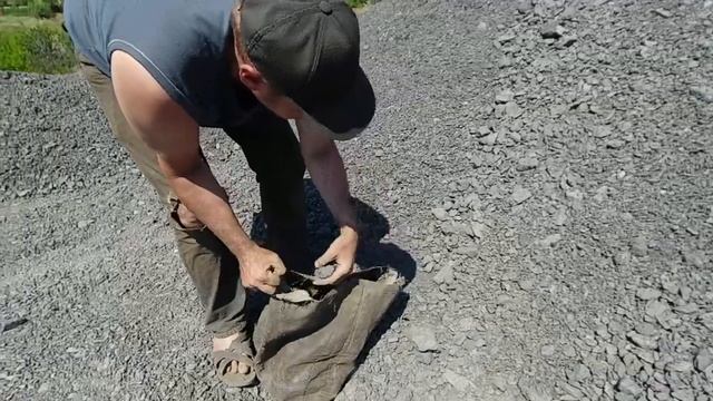 Сколько угля и железа можно найти на терриконе? How much coal and iron we found on a slagheap? смотреть онлайн
