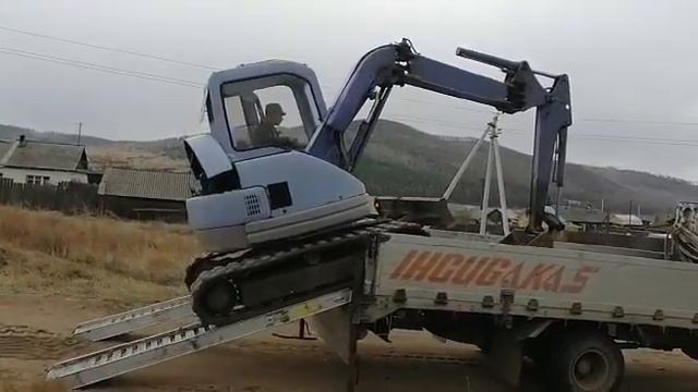 Изготовление и продажа алюминиевых аппарелей, трапов, сходней для погрузки специальной техники. смотреть онлайн