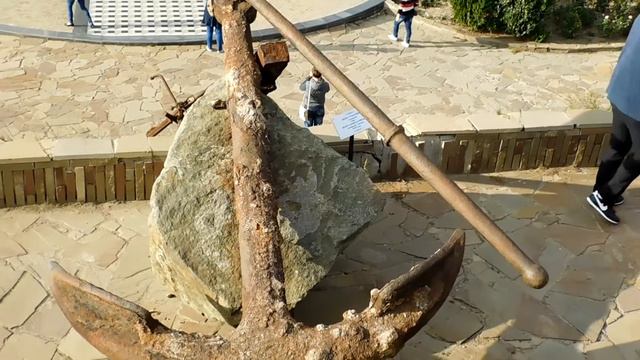 КРЫМ, Храм маяк, причал и пляжи в с. Малореченском 1 октября 2016 г смотреть онлайн