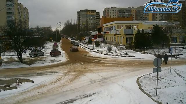 Перекрёсток в Щёлкино, 18.02.2015 - time-lapse с камеры 2 смотреть онлайн