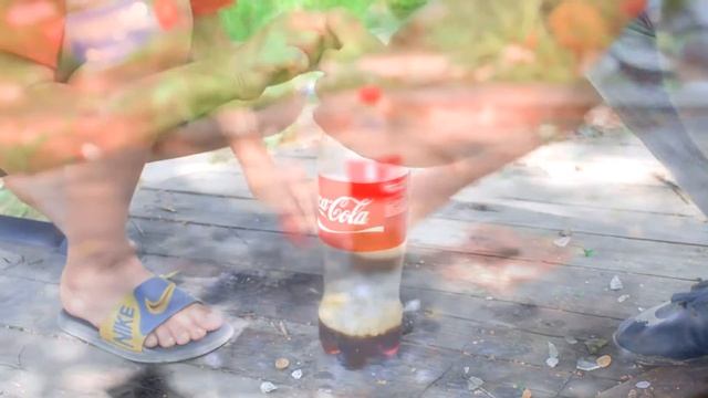 ВОЗМОЖНО ЛИ ВЗОРВАТЬ КОКА-КОЛУ С ПОМОЩЬЮ..? смотреть онлайн