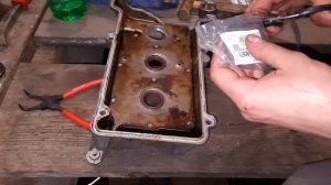 Установка сальников свечных колодцев на Daihatsu Terios Kid EF-DEM 0.7  Turbo