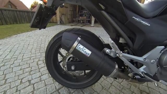 Honda Nc700 / NC750 Leo vince LV One EVO carbon Sound test | 4 Bikers and Bikes смотреть онлайн