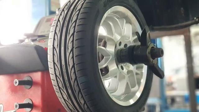 HANKOOK v12 195/50/15 смотреть онлайн