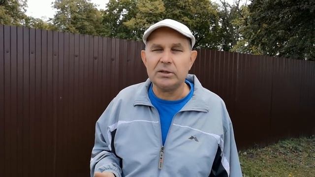 В деревне у родителей. Папа рассказывает. Кухня. Памятник огурцу. смотреть онлайн