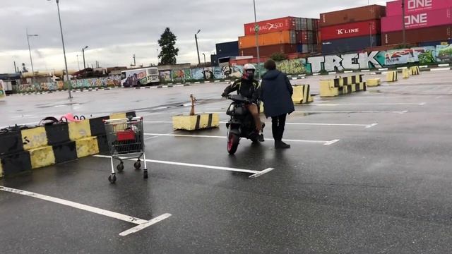 Проблемы с охраной ТЦ Ашан. Прослушка Russian Bass B200RBH от Doomsday ARU 3000/2 смотреть онлайн