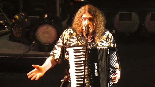Biggest Ball of Twine in MN - Weird Al - Green Bay - 6/10/2018 смотреть онлайн