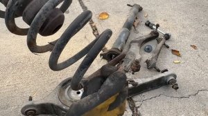 Разбор задней подвески Volvo XC70 P3 часть 1 из 2. Будет все новое.