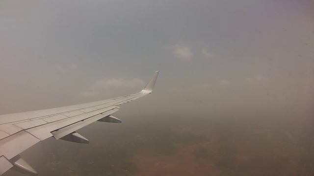 A 320 Jet Airways landing in Dabolim airport Goa/ Посадка в аэропорту Гоа) смотреть онлайн