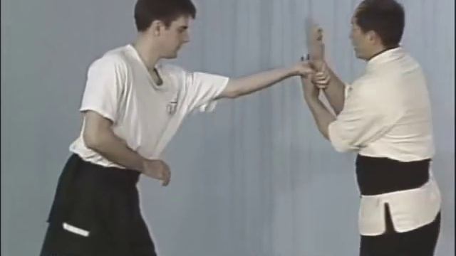 Ч38 #выверт руки Tai-Chi Ch'uan (Martial Art) Armlock #techniques уроки #тай_чи Болевые #приемы