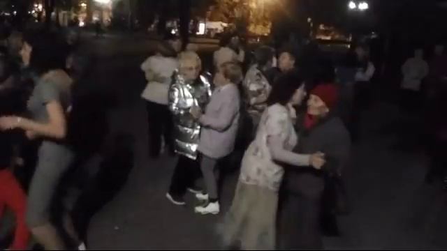 Танцы На Приморском Бульваре - Севастополь - 09.11.17 - Певец Сергей Соков - LIVE смотреть онлайн