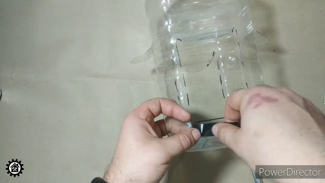 Кормушка для птиц из пластиковой бутылки Самая простая кормушка своими руками смотреть онлайн