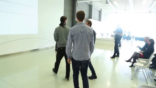 NADÁCIA VOLKSWAGEN SLOVAKIA_VYHODNOTENIE GRANTU STREDNÝCH A VYSOKÝCH ŠKÔL смотреть онлайн