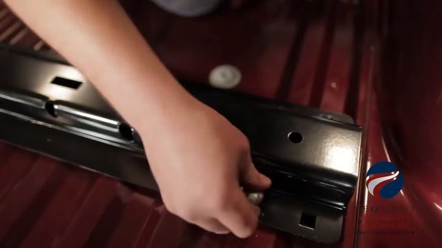 Installation of a Reese® R16 30866 on a 2011 Ford Super Duty смотреть онлайн