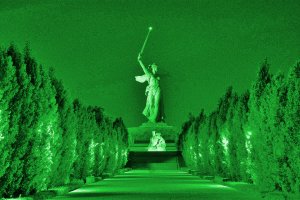 МАМАЕВ КУРГАН НОЧЬЮ!!! На машине на ЮГ РОССИИ.  2 Часть.