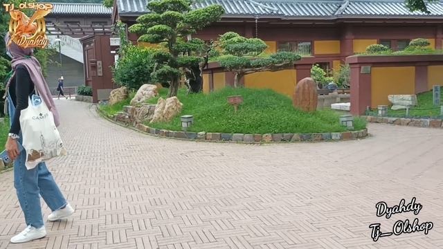 Explore To Nan Lian Garden смотреть онлайн