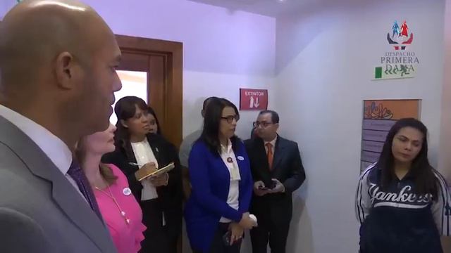 Mariano Rivera visitó el Centro de Atención Integral para la Discapacidad (CAID) смотреть онлайн