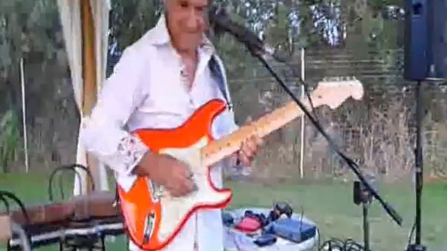 Sergio Matta FENDER STRATOCASTER Custom Shop de Luxe смотреть онлайн