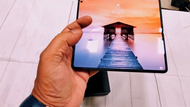 HUAWEI MATE X3 - Slimmest and Lightest Folding Smartphone смотреть онлайн