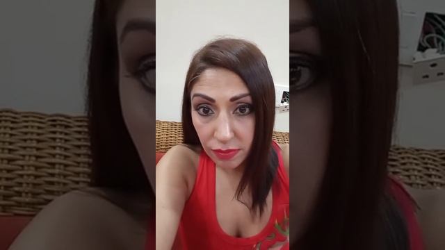 Pooja misra assaulted by sonakshi sinha... смотреть онлайн