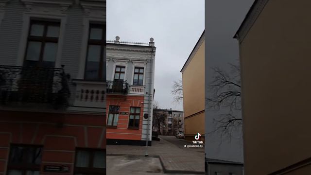 ПЕРЕНЕСЕННЫЙ ГОРОД ИЗ БРЕСТСКОЙ КРЕПОСТИ смотреть онлайн