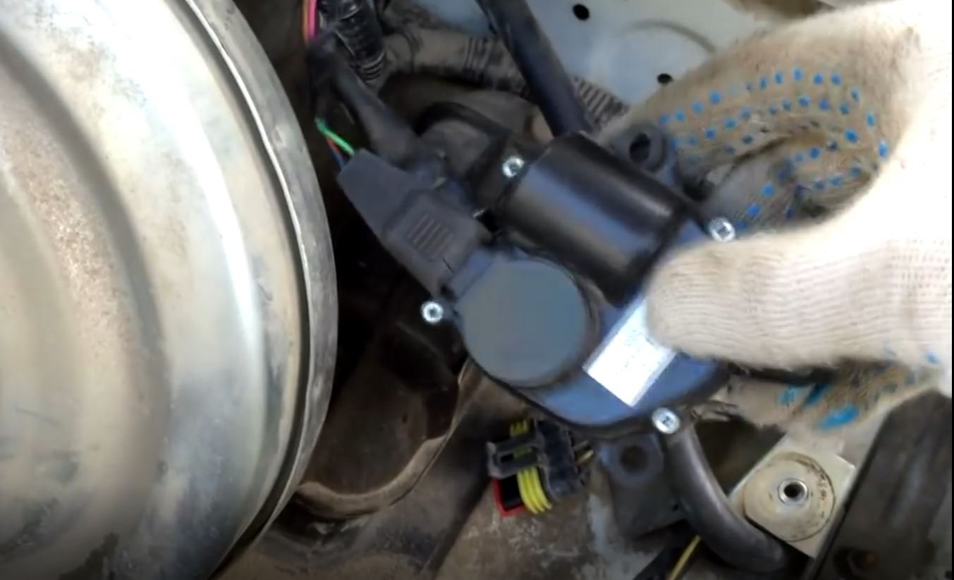 Замена моторедуктора печки на приоре