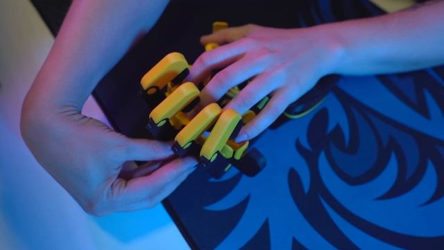 Azeron Cyborg - Adjustment Tips смотреть онлайн