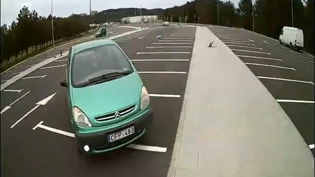 Citroen Xsara Picasso смотреть онлайн
