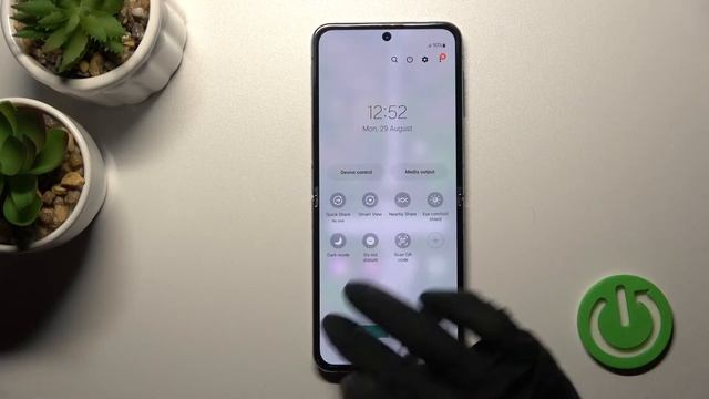 How to Enable NFC on Samsung Galaxy Z Flip4 - Disable NFC смотреть онлайн